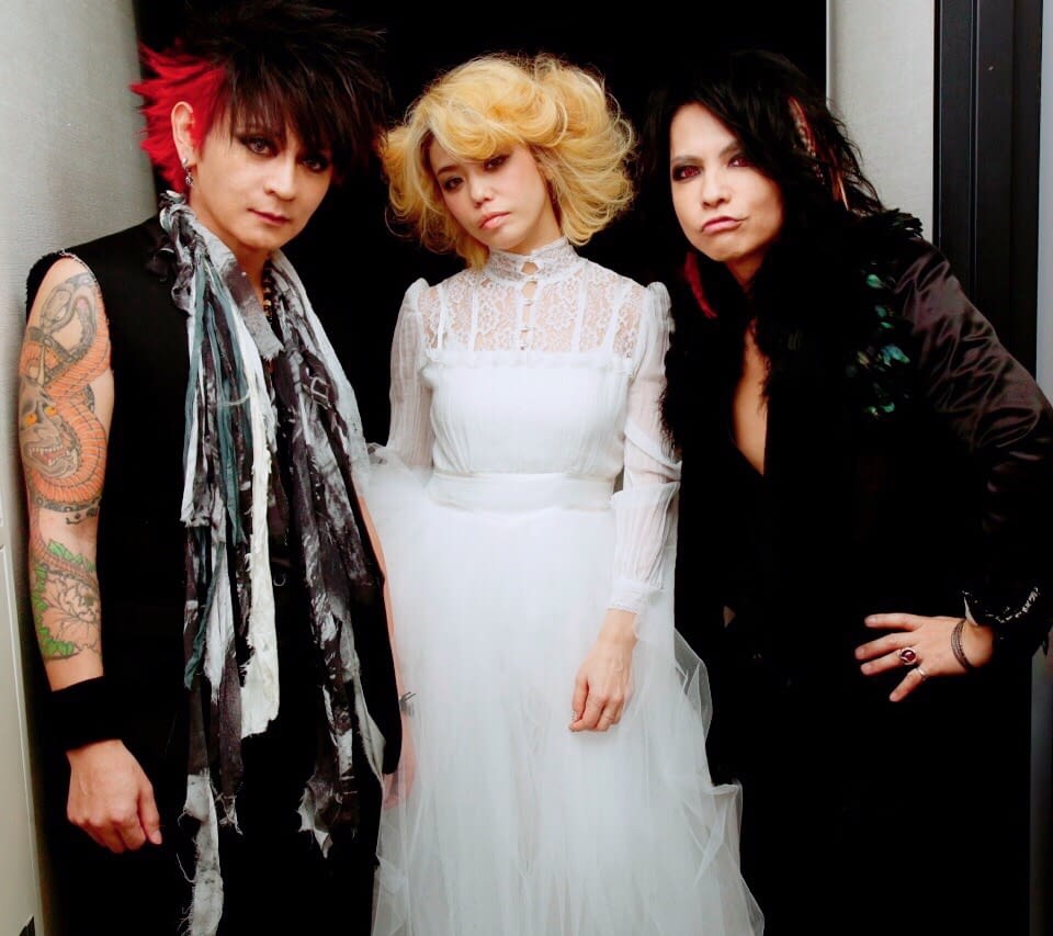 もうすぐ放送 Vamps Mtv Unpluggedライブでcharaがゲスト出演 Chara