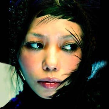 邦楽CD　CHARA / SOMETHING BLUE Amazon.co.jp: CHARA 『SOMETHING BLUE』限定 CD : おもちゃ